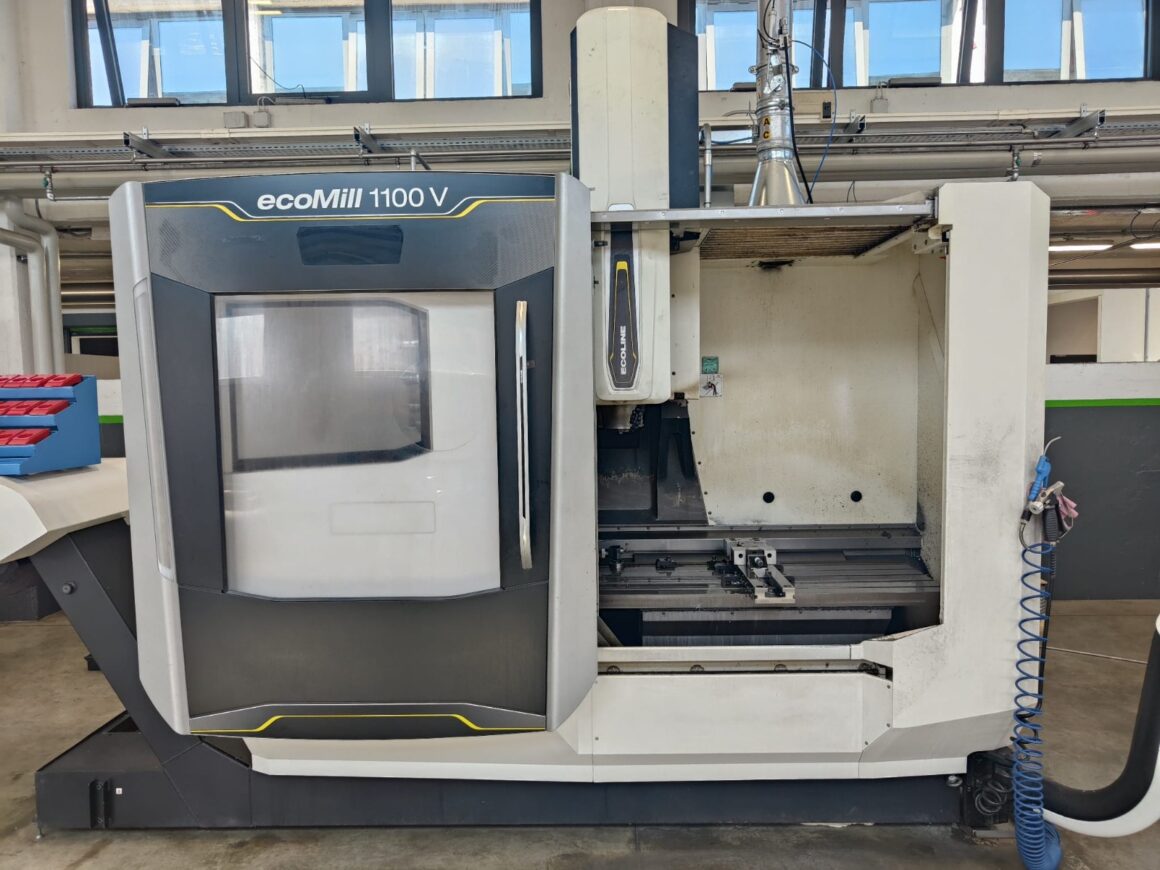 Centre d'usinage vertical DMG 1100 V d'occasion