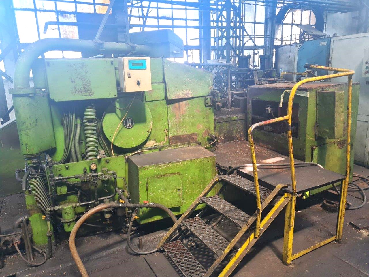 Presse de forgeage à chaud Hatebur AMP30