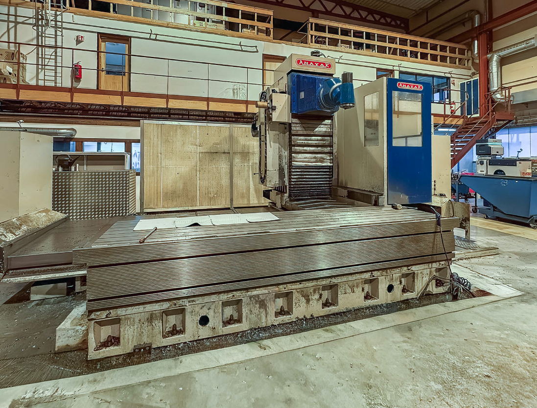 Fraiseuse à banc fixe ANAYAK HVM 3800 d'occasion