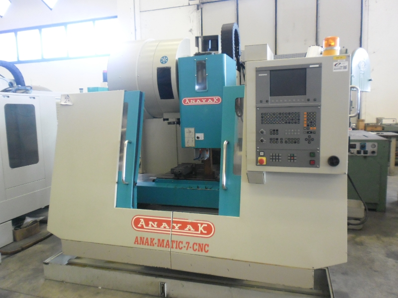 Centre d'usinage vertical ANAYAK ANAK MATIC 7 CNC d'occasion
