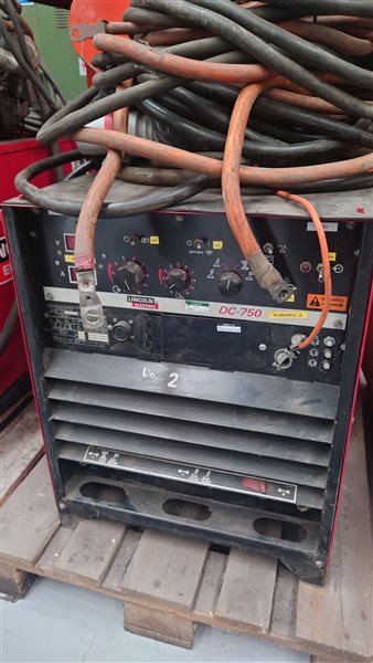 Appareil à souder Lincoln DC-750