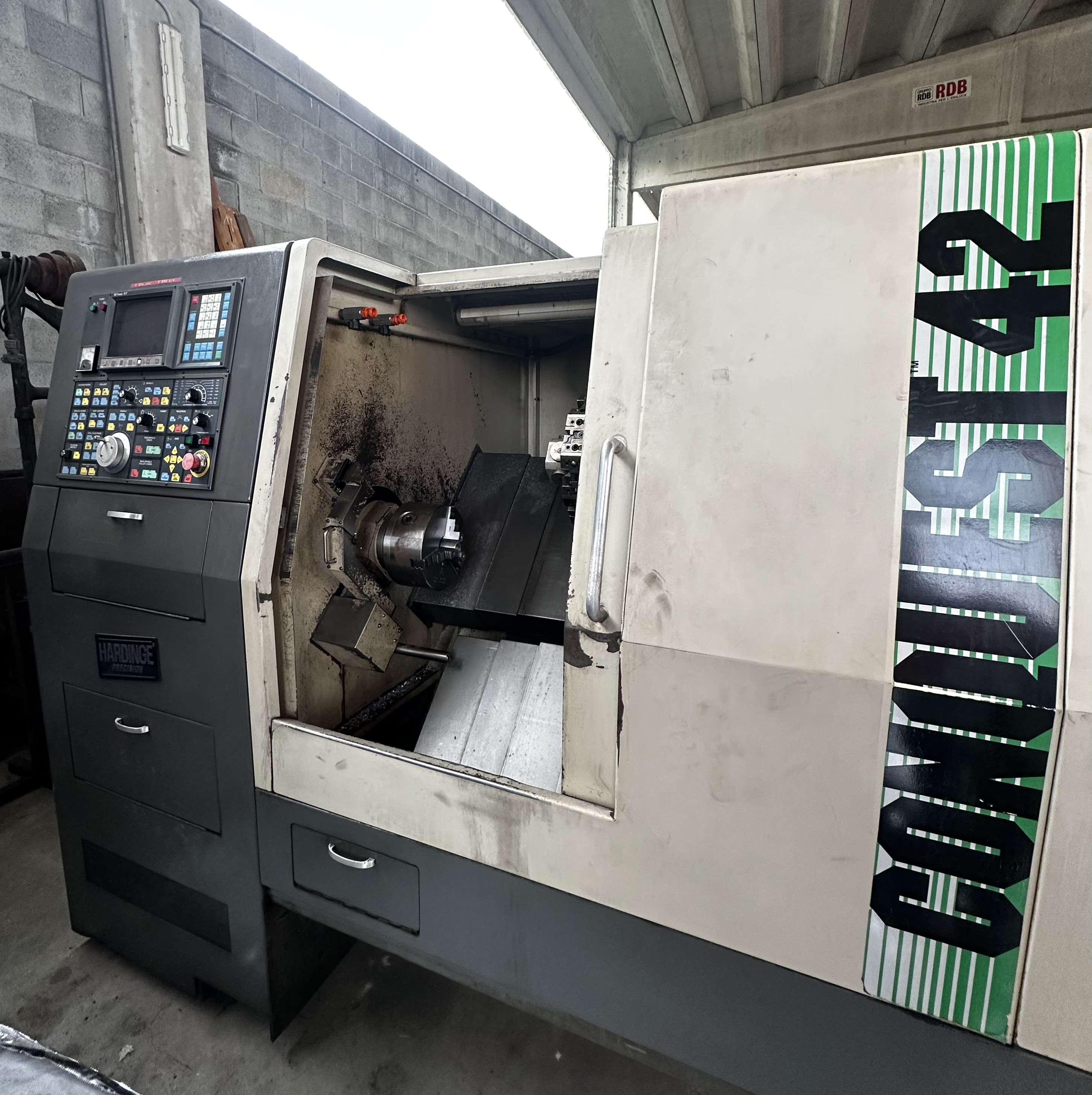 Tour motorisé cnc Hardinge CS 42 d'occasion