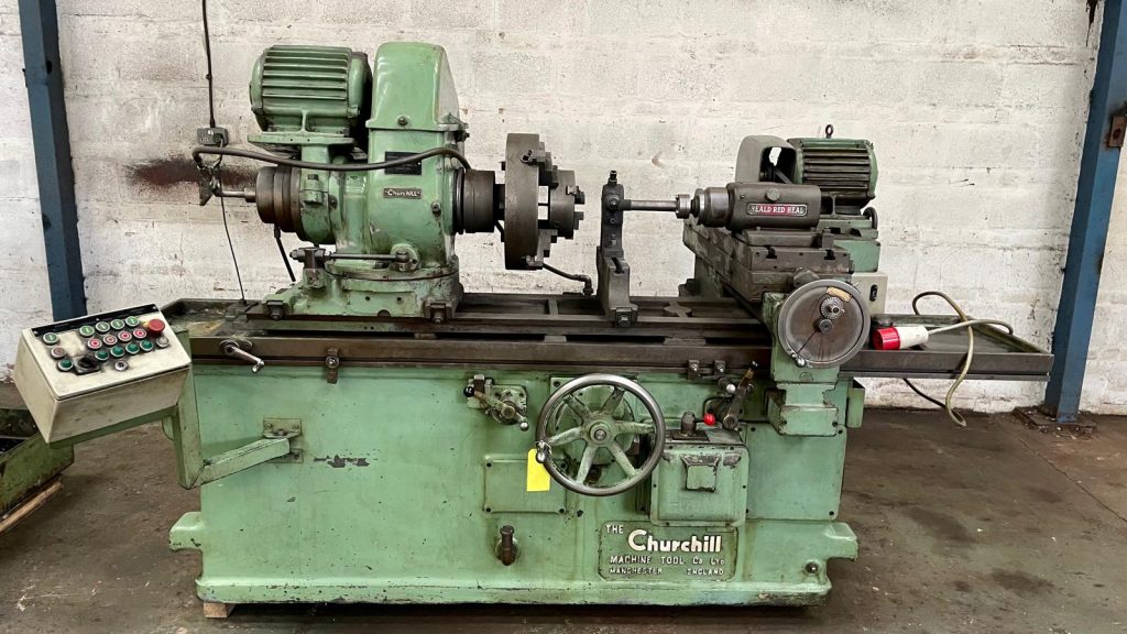 Rectifieuse cylindrique CHURCHILL -