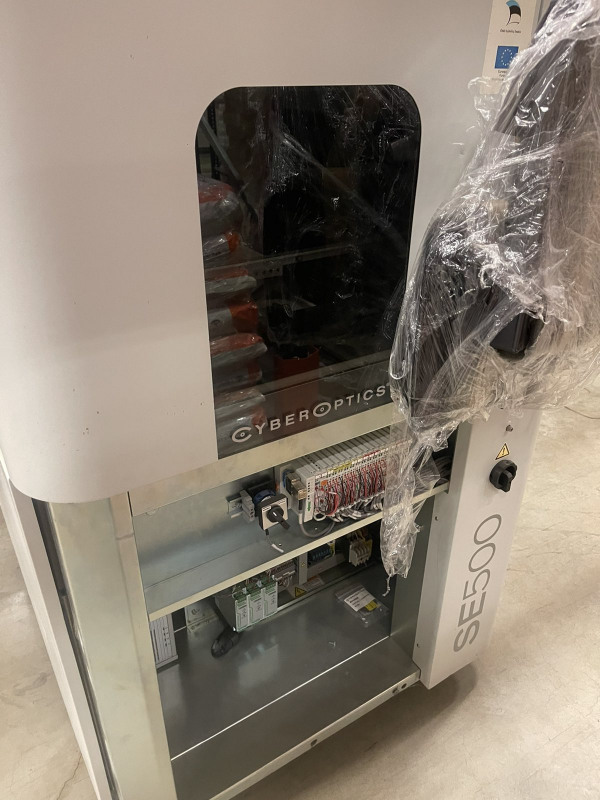 Machine de fabrication et assemblage de circuits imprimés Cyberoptics SE500