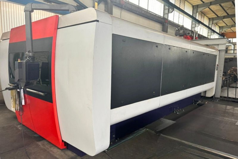 Machine de découpe laser BYSTRONIC BYSPRINT FIBER 4020