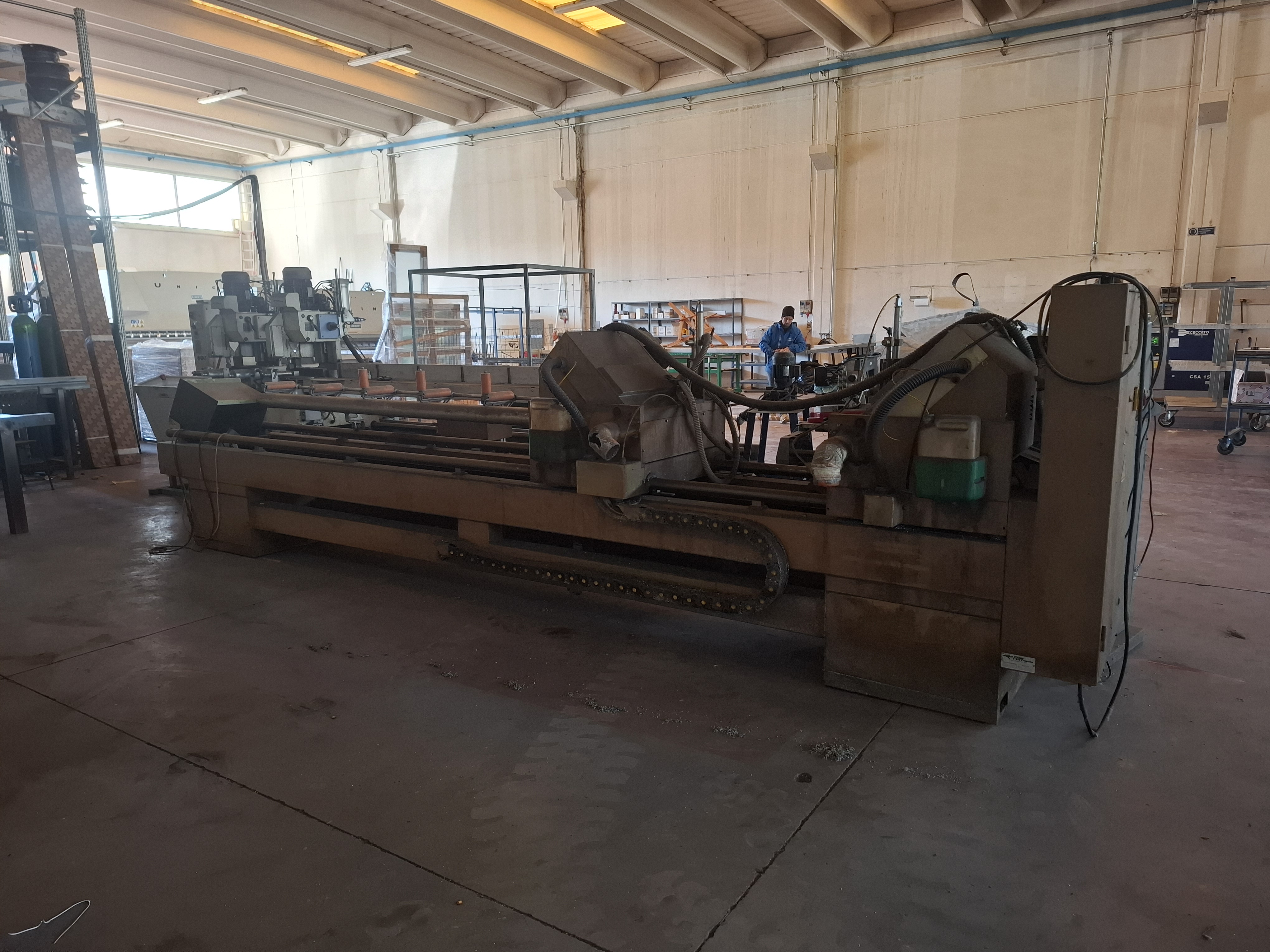 2 TÊTES DE MACHINE DE DÉCOUPE