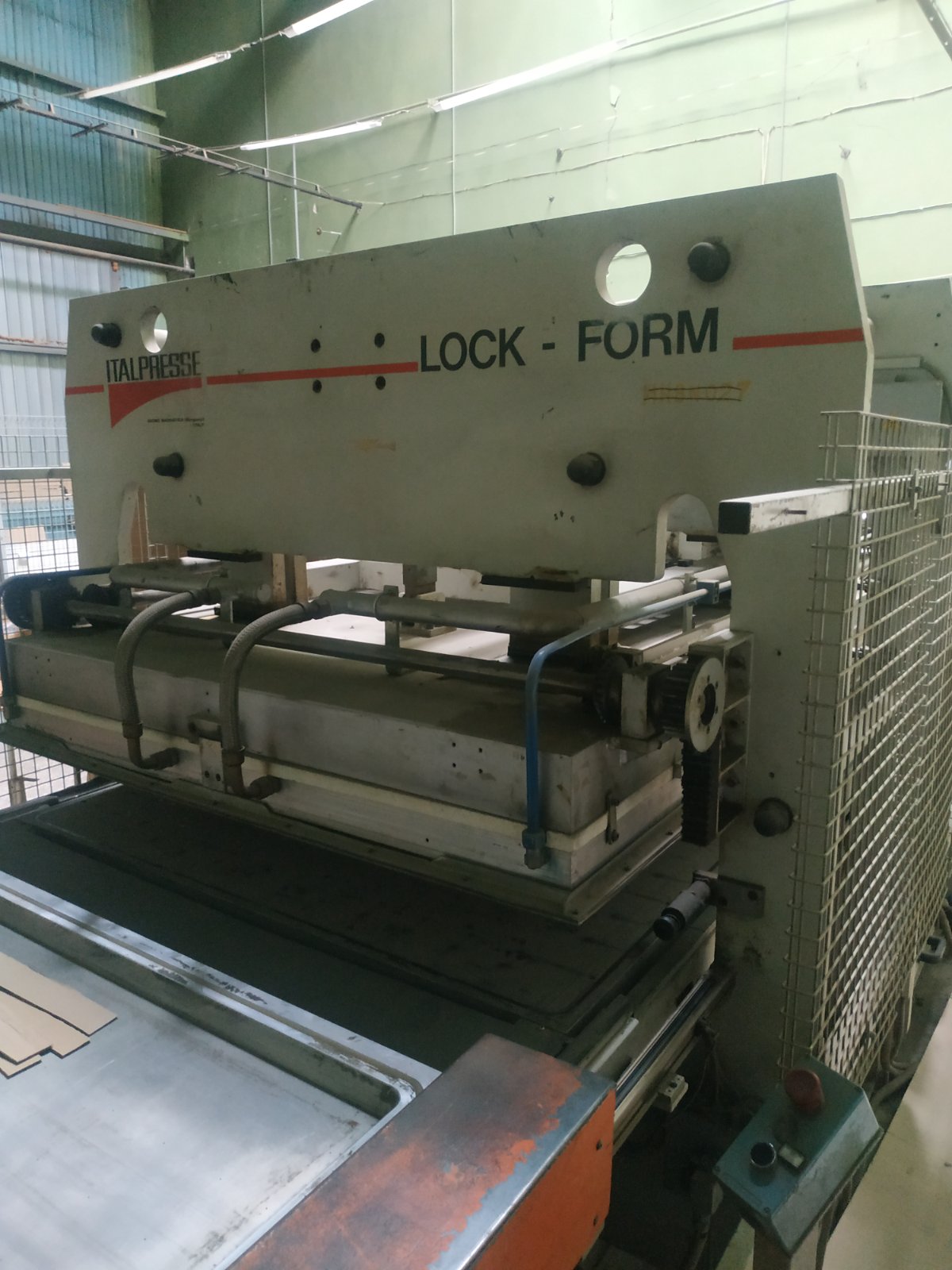 Presse ITALPRESSE Lock-Form Shuttle System Air