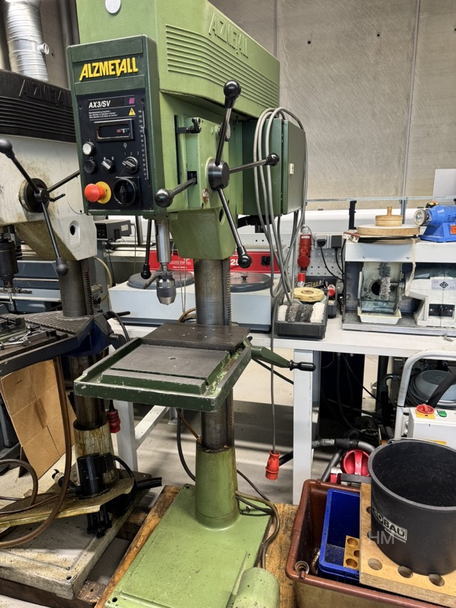 Perceuse à colonne Alzmetall AX3/SV-N