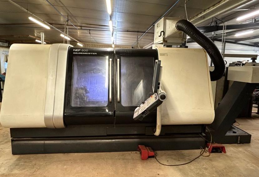 Tour motorisé cnc DMG NEF 600 d'occasion