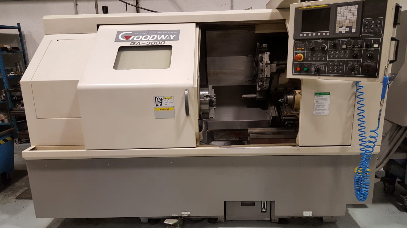 Tour motorisé cnc Goodway GA 3000 d'occasion