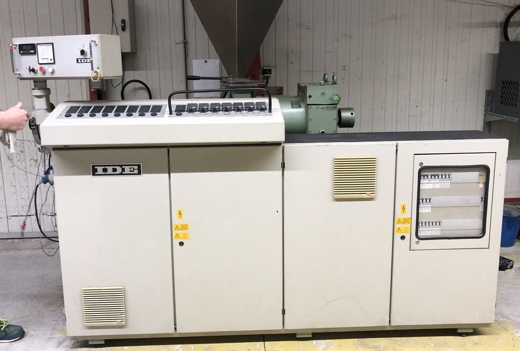 Extrudeuse monovis IDE ME 45 / 4 x 25D