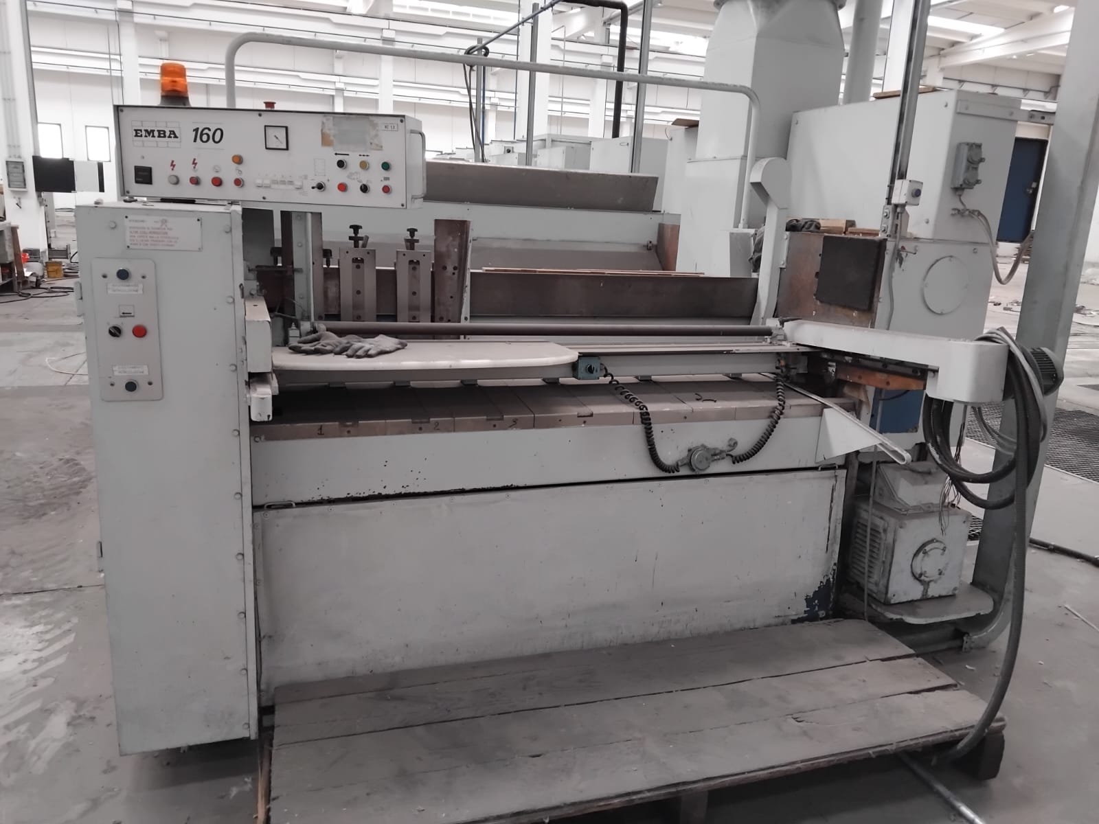 Machine d'impression EMBA Casemaker Vacuum forming
