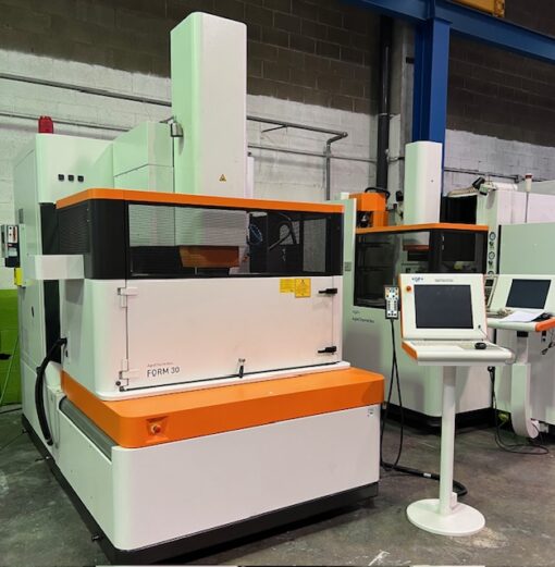 Machine d'électro-érosion par enfonçage AGIE CHARMILLES FORM 30 d'occasion