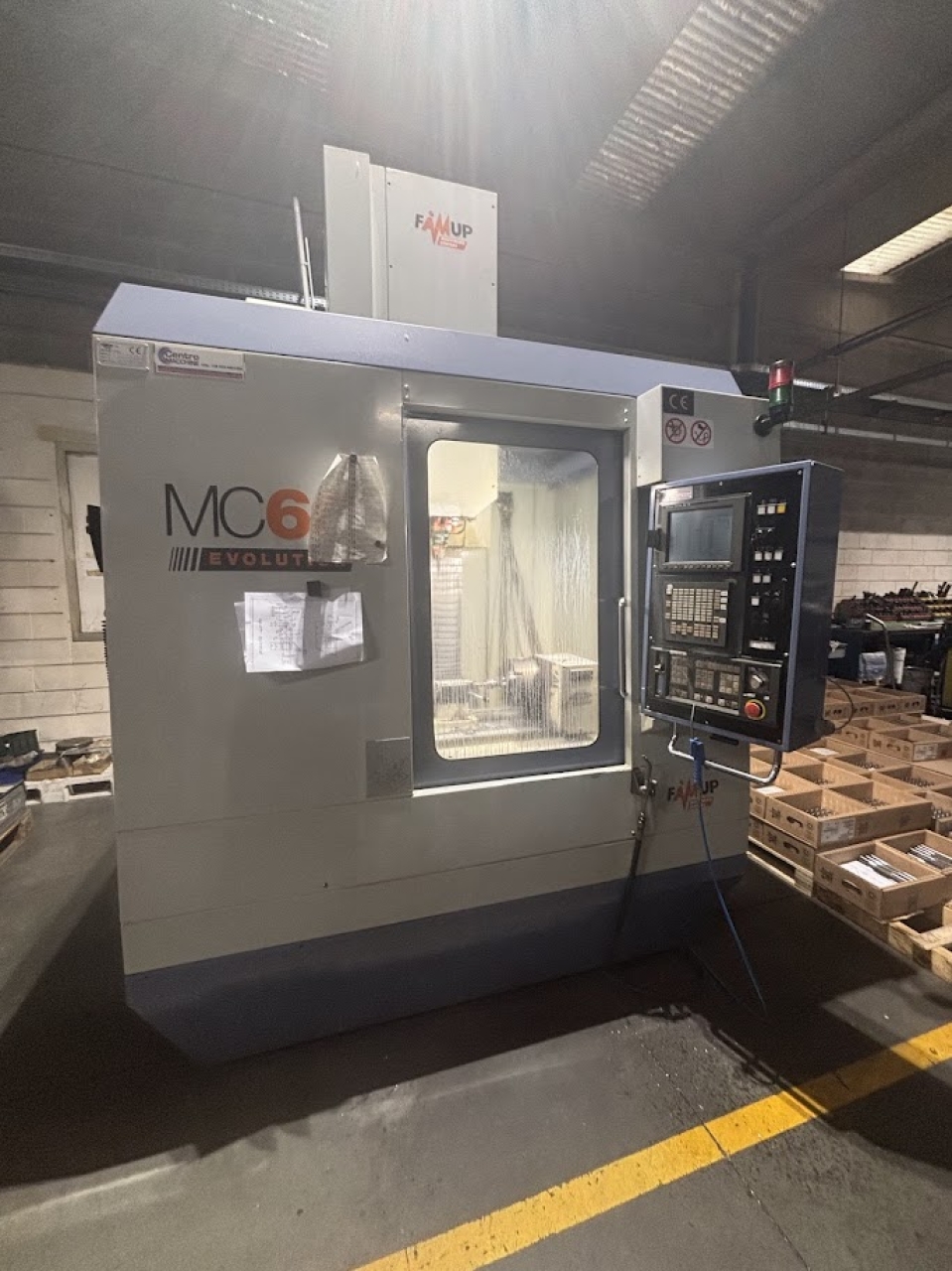Centre d'usinage vertical Famup MC 60E d'occasion
