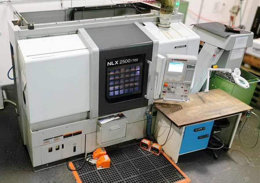 Tour motorisé cnc Mori Seiki NLX 2500 SY - 700 d'occasion