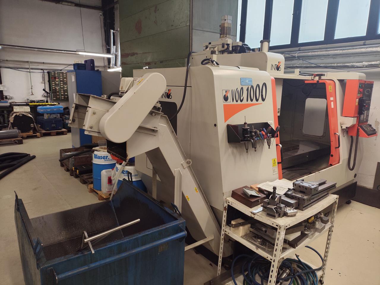 Centre d'usinage vertical INTOS VOC 1000