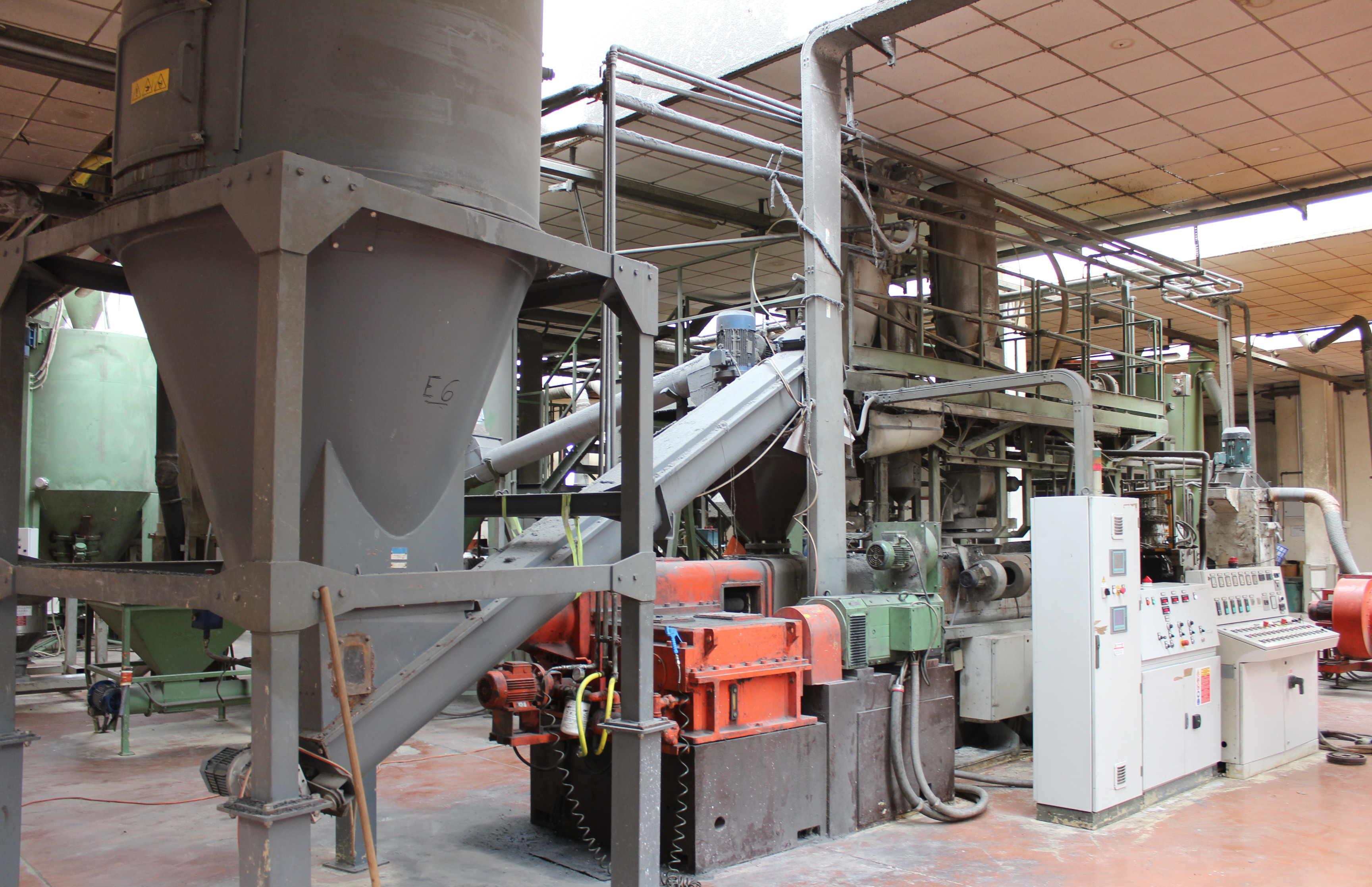 Machine de recyclage plastique ICMA SAN GIORGIO MC 140.32/GRO1000