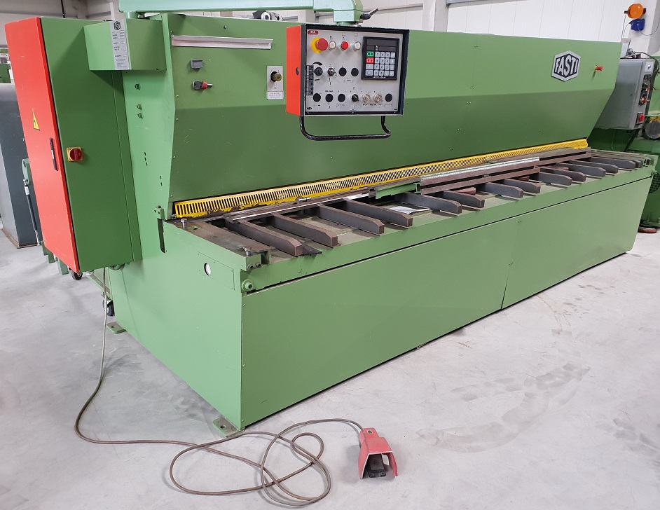 Cisaille guillotine hydraulique Fasti 509-40-4
