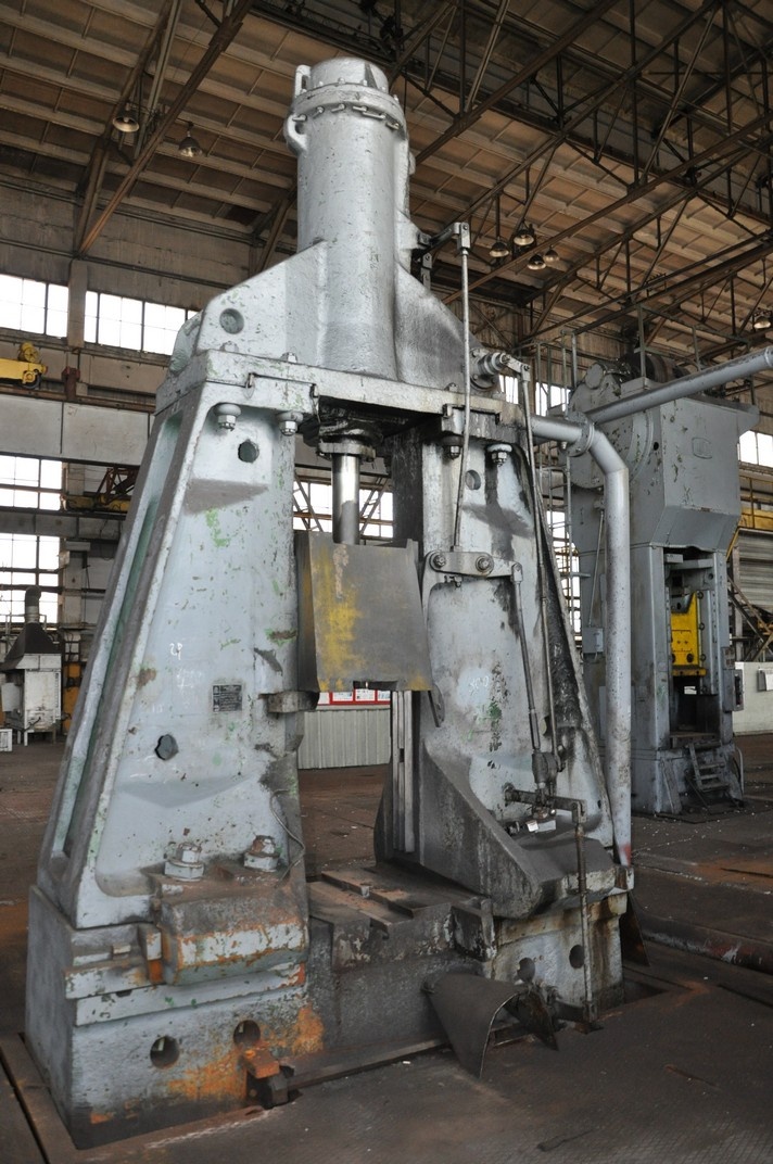 Marteau-pilon Russian M2147