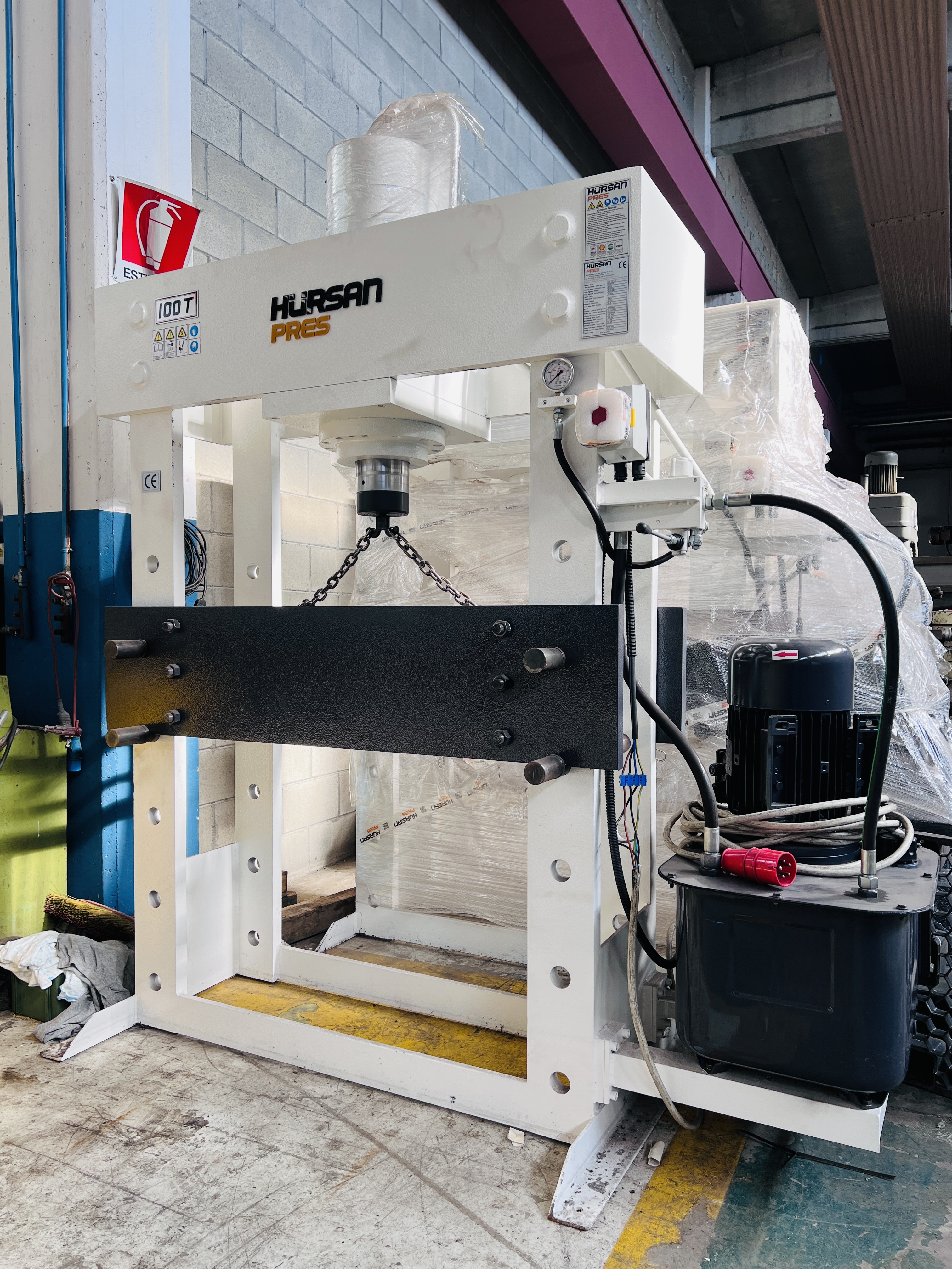 Presse HURSAN AP 77/240