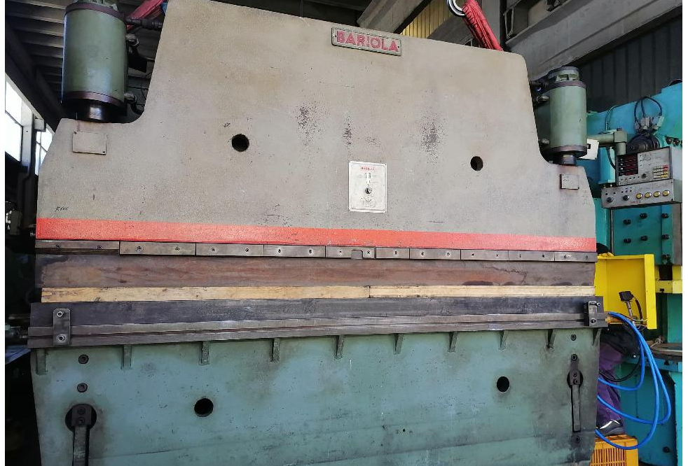 Presse plieuse BARIOLA 3000X100