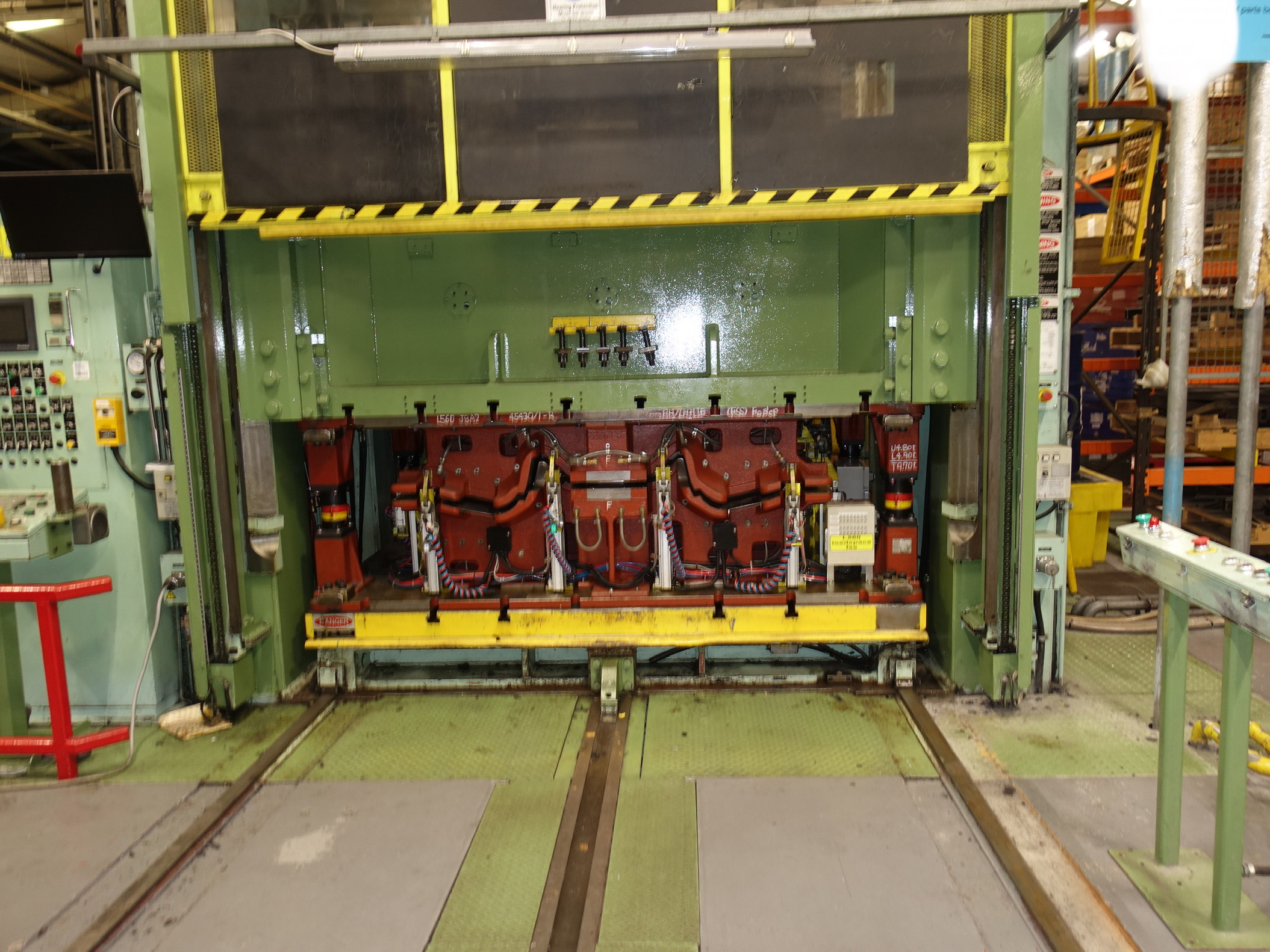 Thermoformeuse pour plaques KOJIMA SIDE FRAME