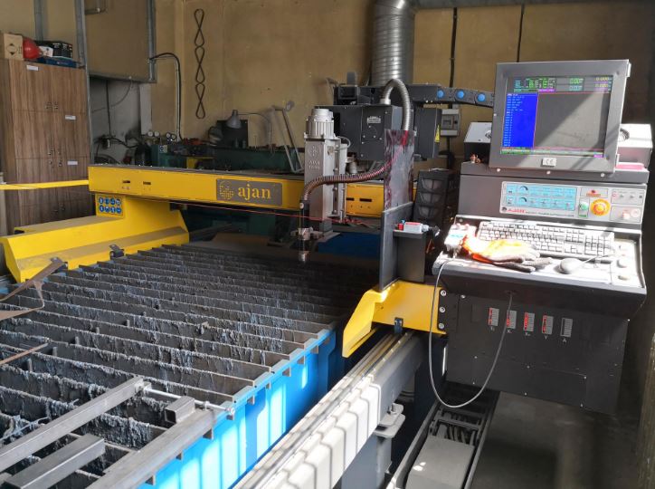Machine de découpe plasma / gaz AJAN SHP 130