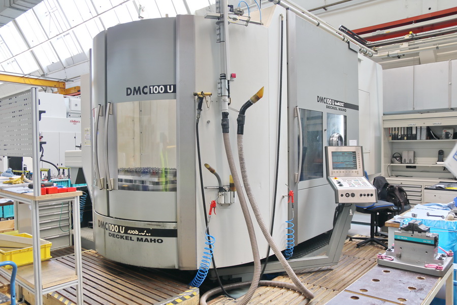 Centre d'usinage 5 axes DECKEL MAHO DMC 100 U DuoBLOCK d'occasion