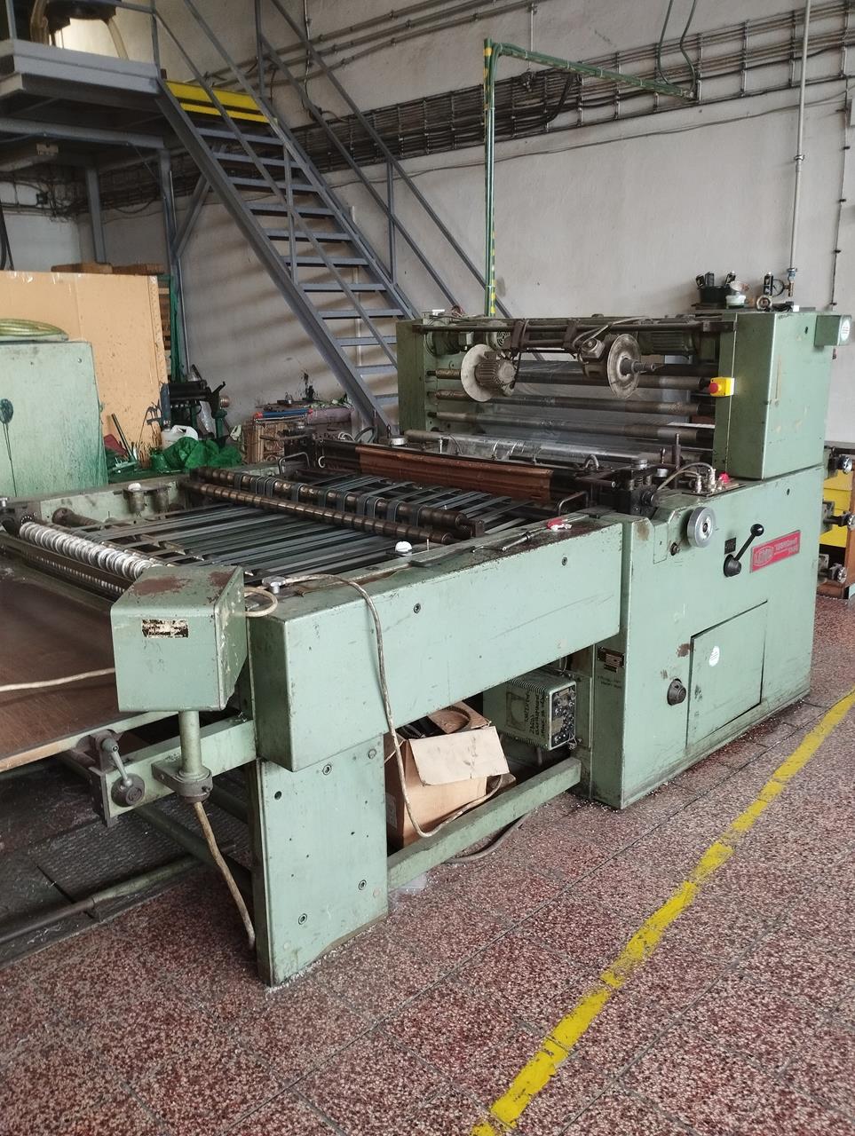 Machine pour le plastique Lemo Discomat 1350