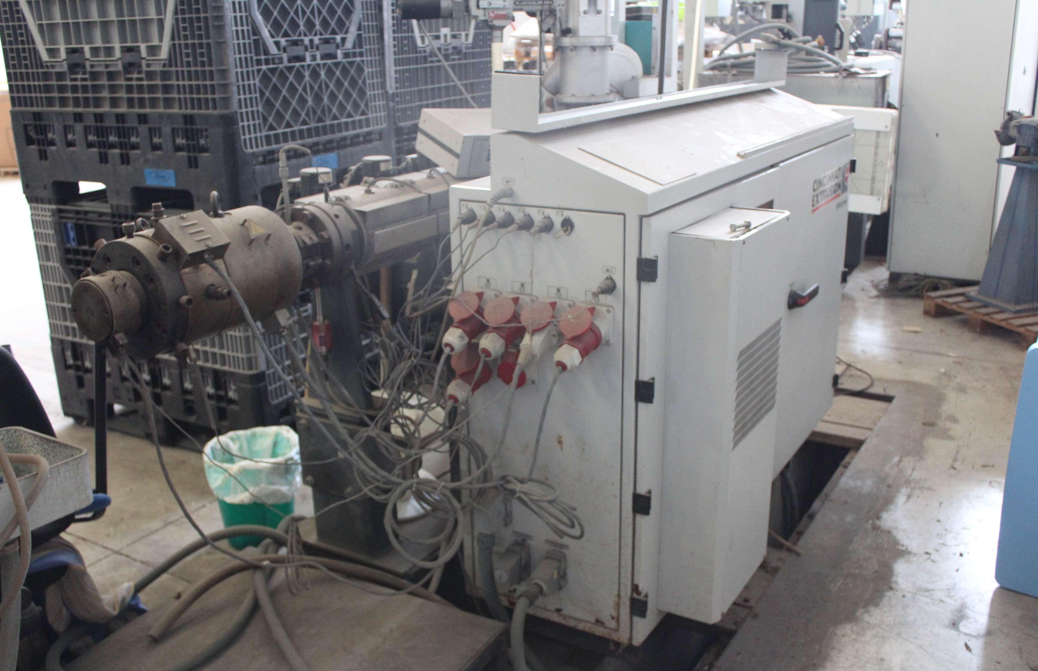 Extrudeuse monovis CINCINNATI PROTON 45-30G