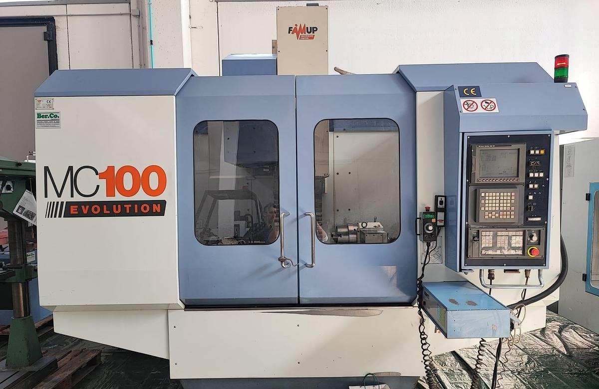 Centre d'usinage vertical Famup MC 100 d'occasion