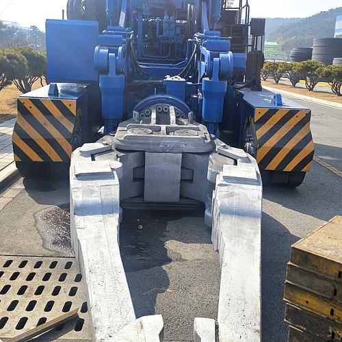 Presse Glama GFM-200/450 D