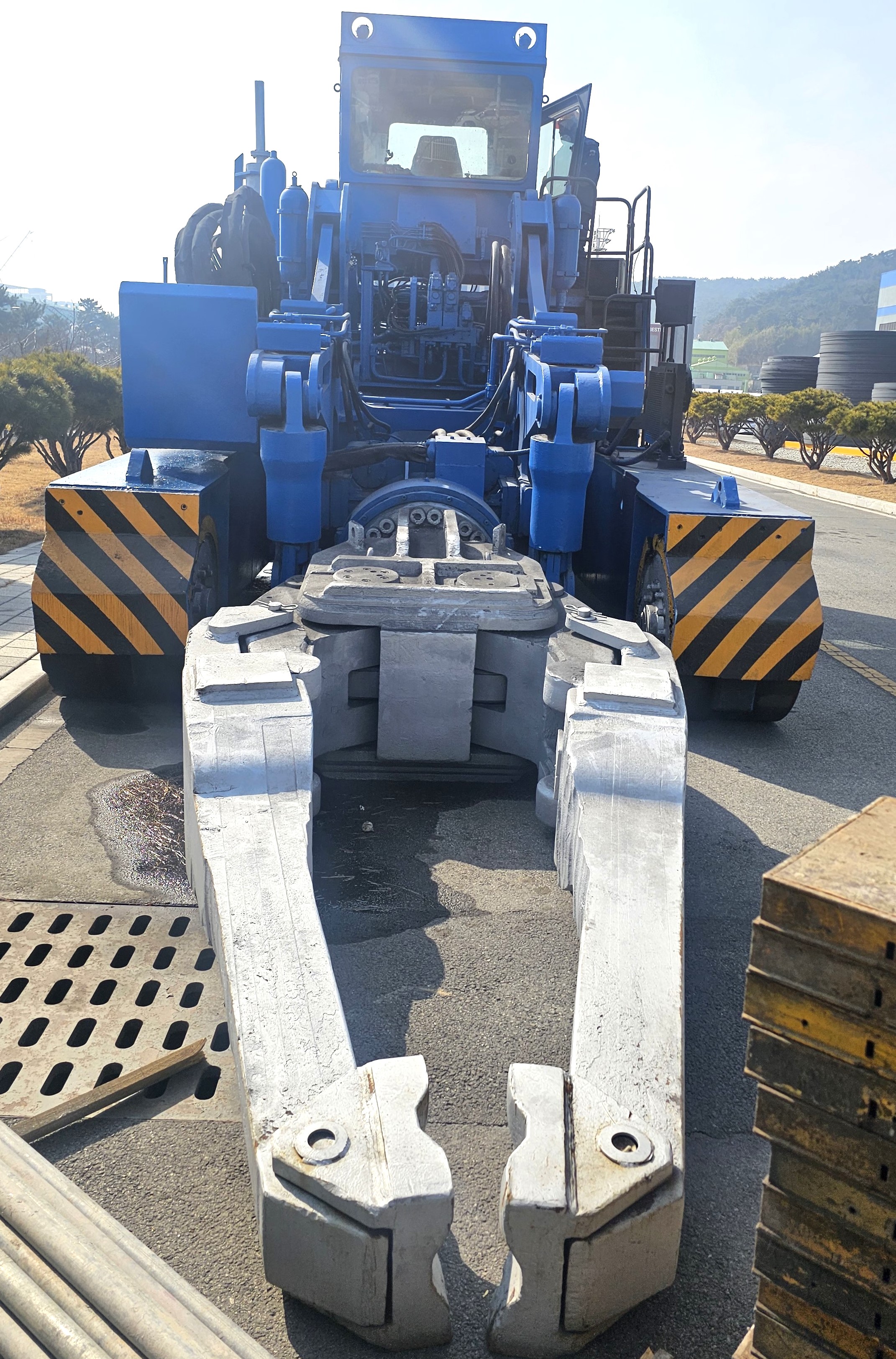 Presse Glama GFM-200/450 D