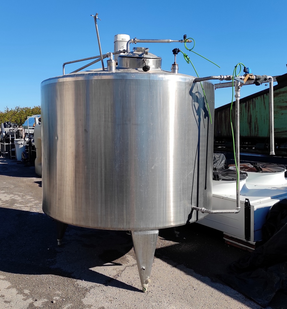 CUVE INOX À DOUBLE ENVELOPPE AVEC AGITATEUR 5000 LITRES