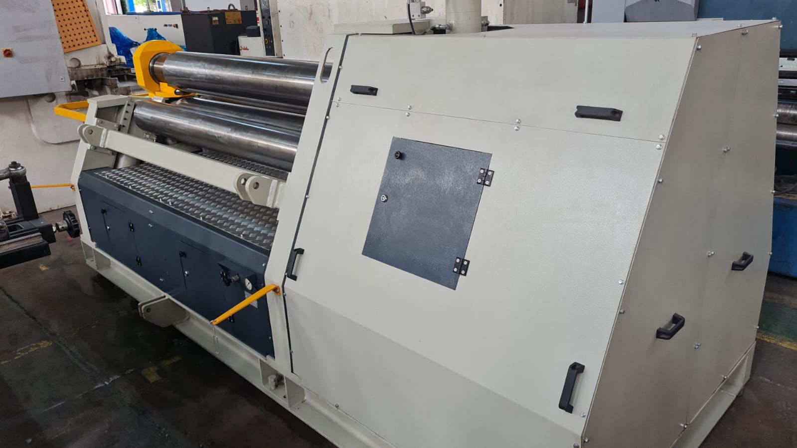 Rouleuse à 4 rouleaux Isıtan 4R HMS 2050x275