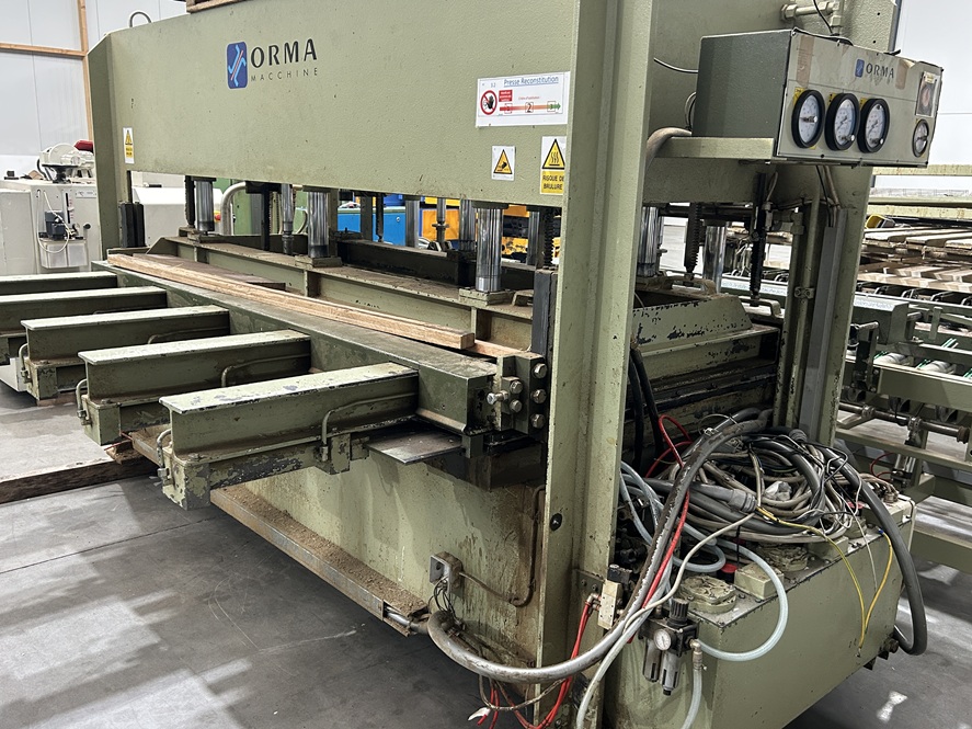 Presse à panneauter ORMA LS/R25/13 + Encolleuse SC2R-300