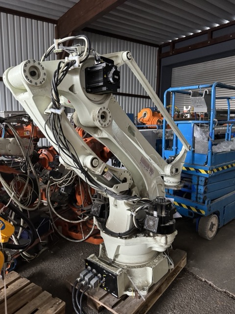 Robot de palettisation Kawasaki CP300L avec contrôleur E-Controller Profibus