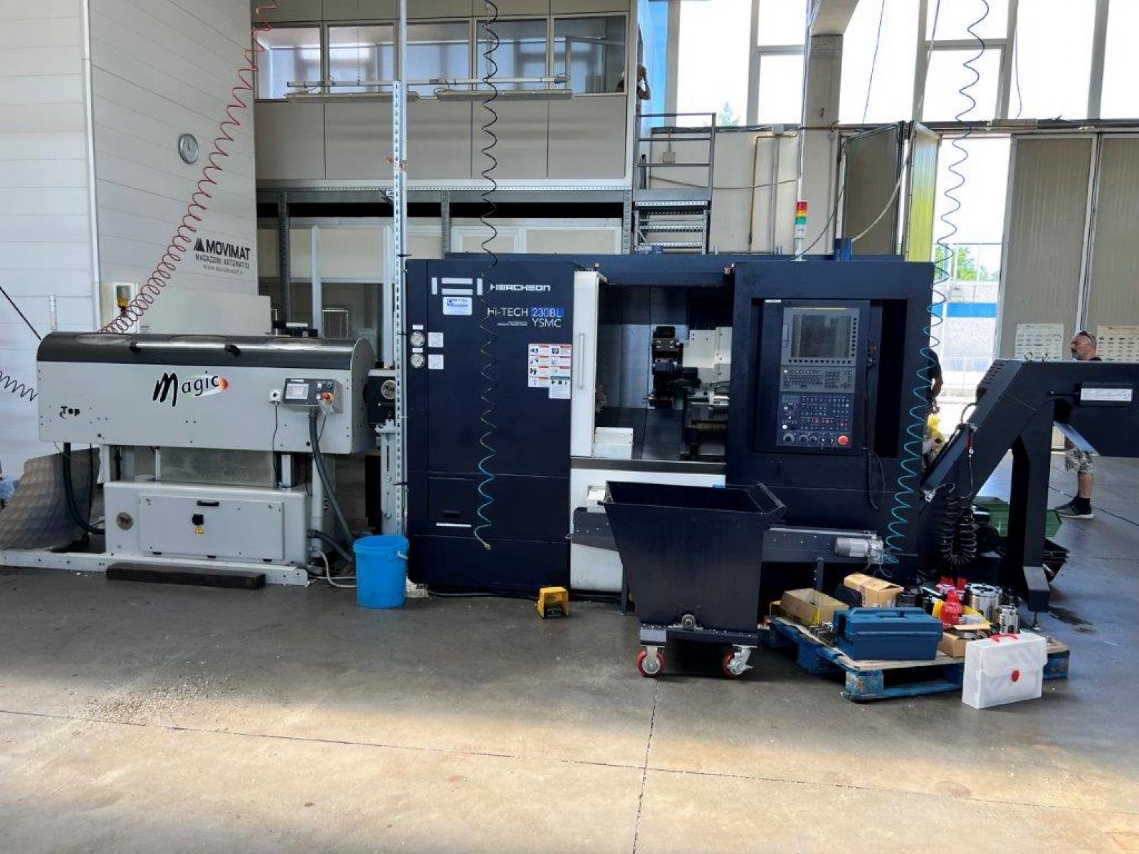Tour motorisé cnc Hwacheon HI-TECH 230 BL YSMC d'occasion