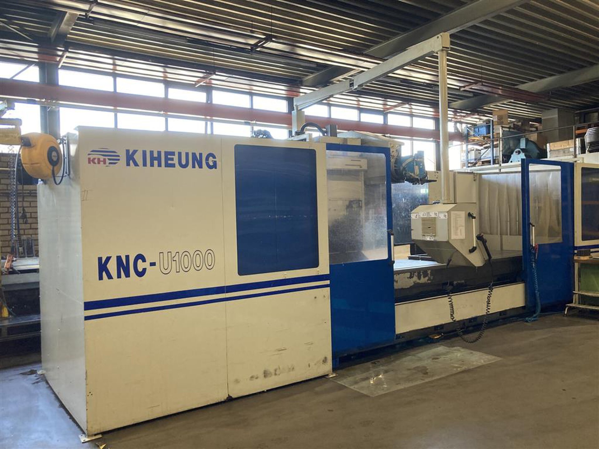 Fraiseuse cnc à banc fixe KIHEUNG KNC-U1000