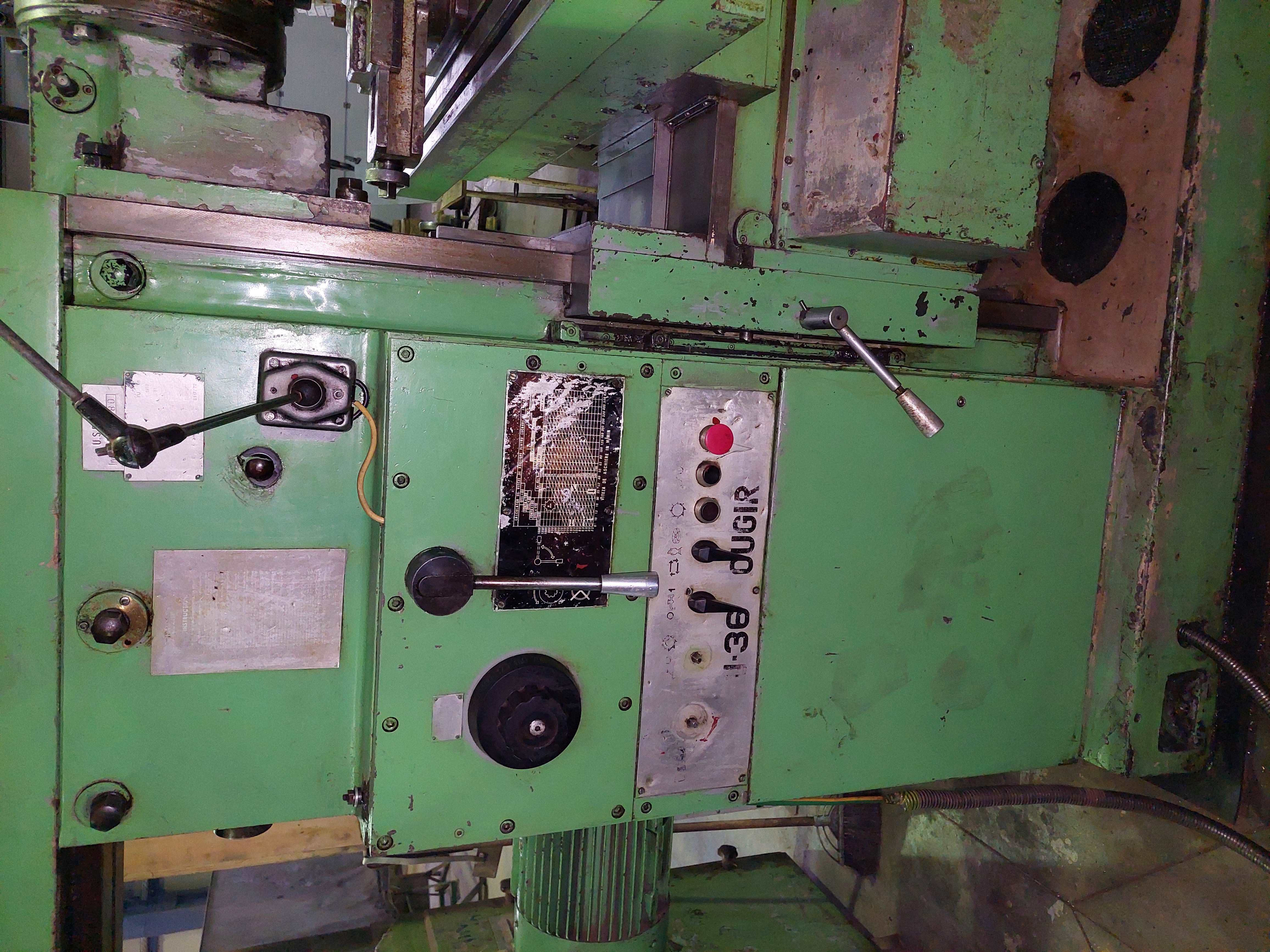 Fraiseuse universelle Cugir FU 36