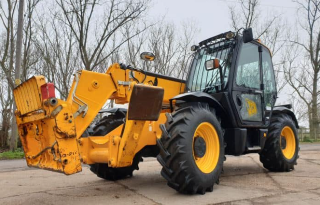 Machine agricole jcb 533-105