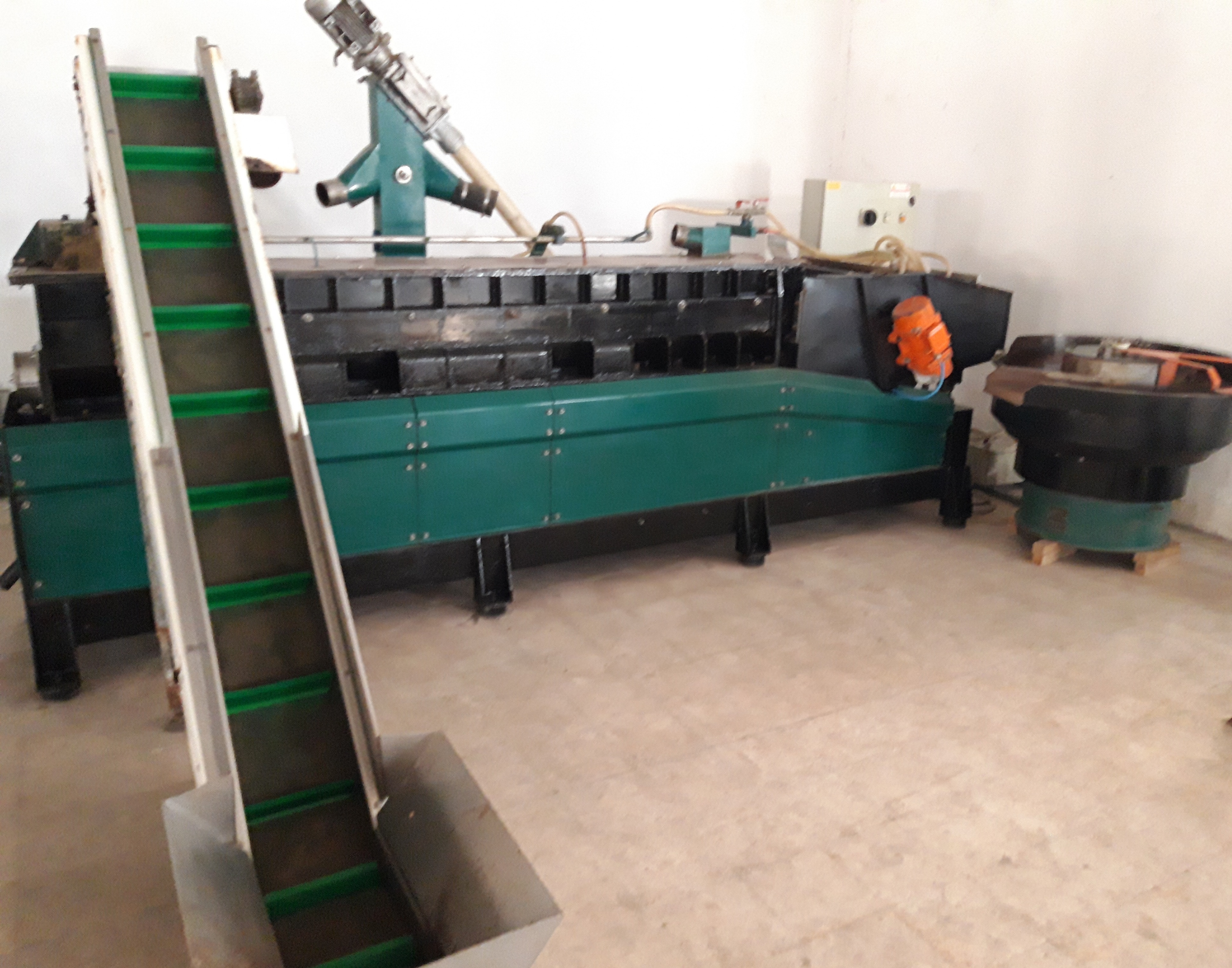 Ligne de tribofinition à rouleaux Rollwasch Linear CS 3300P Faible nombre d'heures