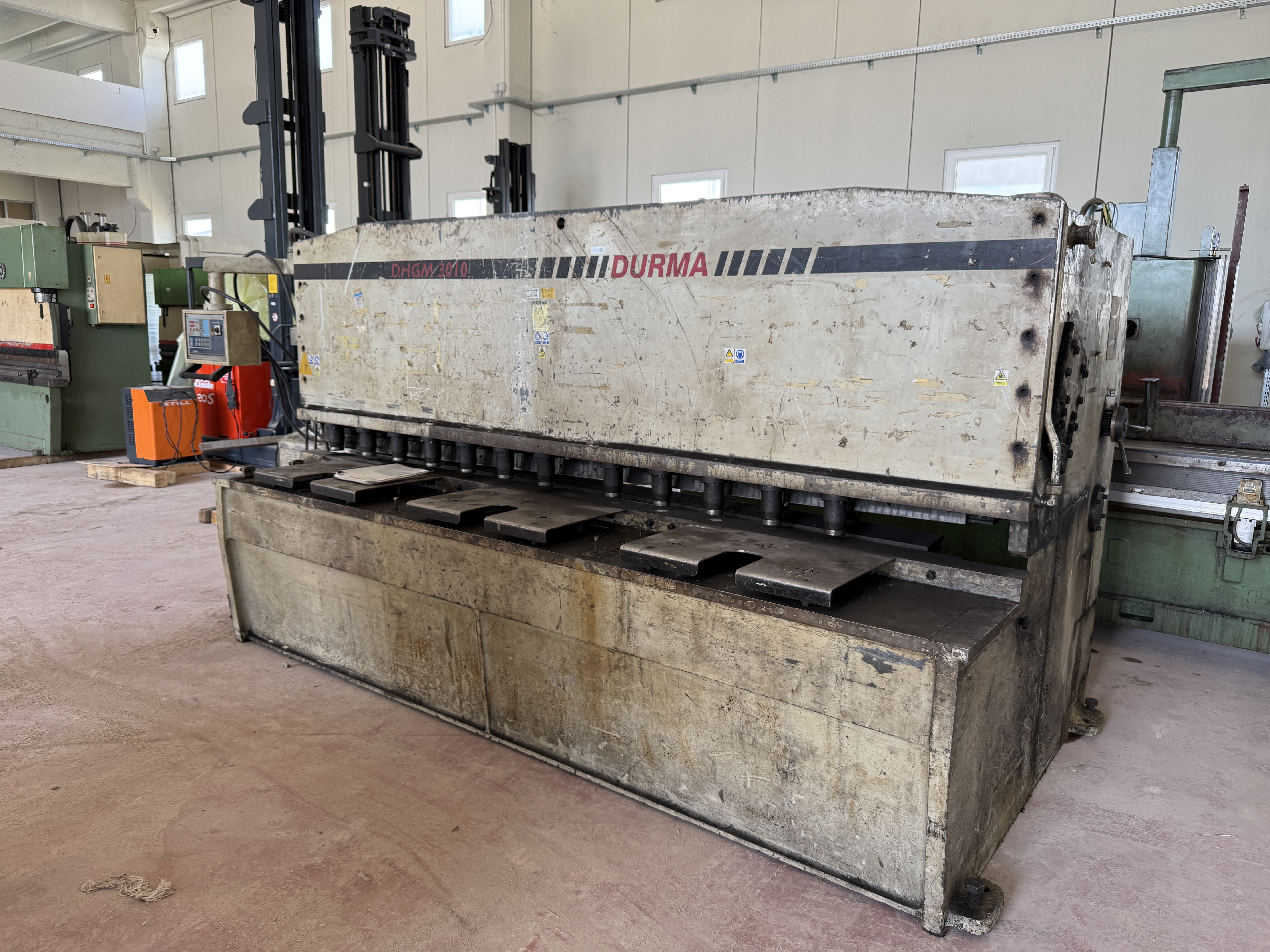 Cisaille guillotine hydraulique DURMA DHGM 3010 Bonne affaire