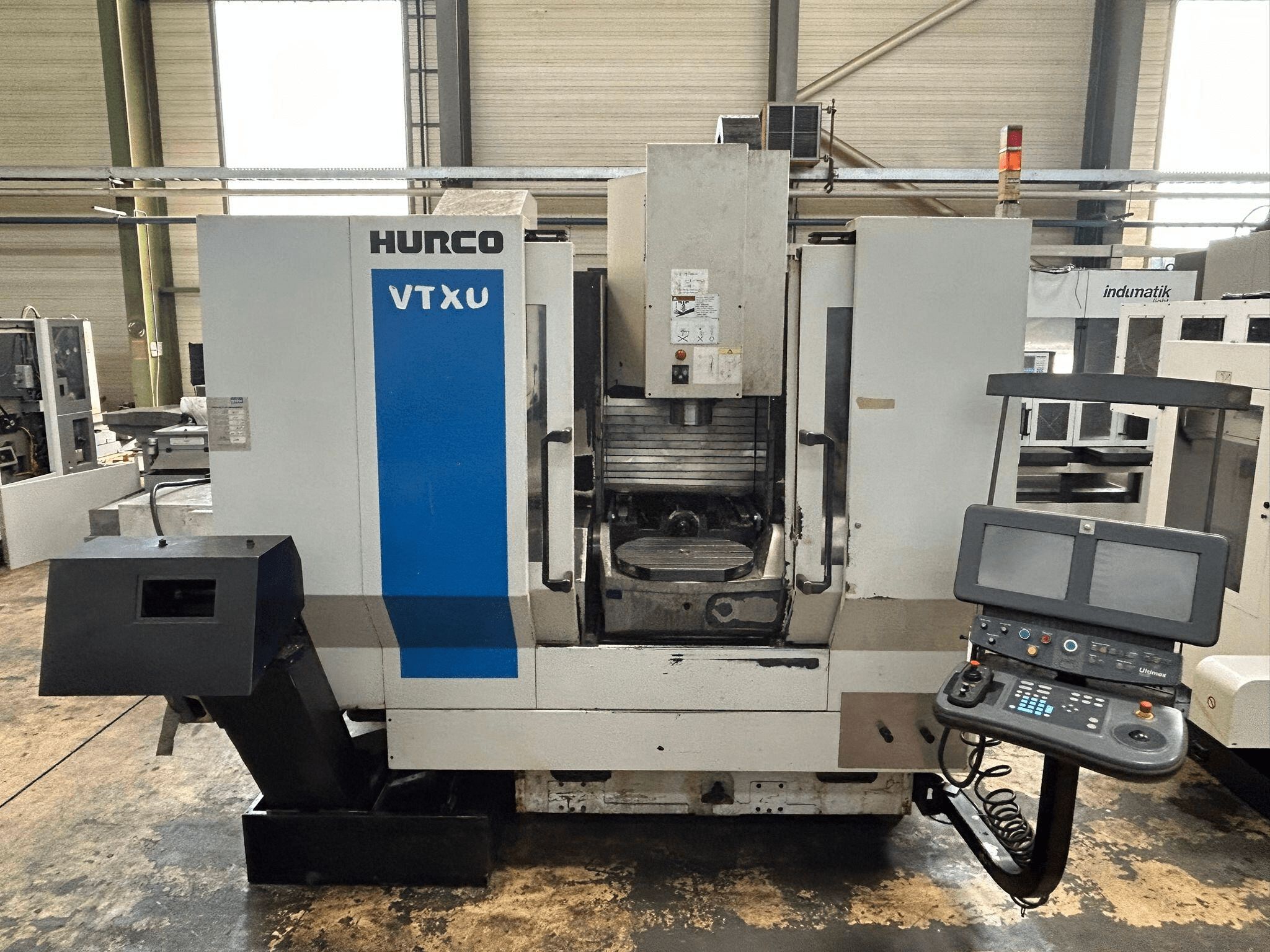 Centre d'usinage 5 axes Hurco VTXU
