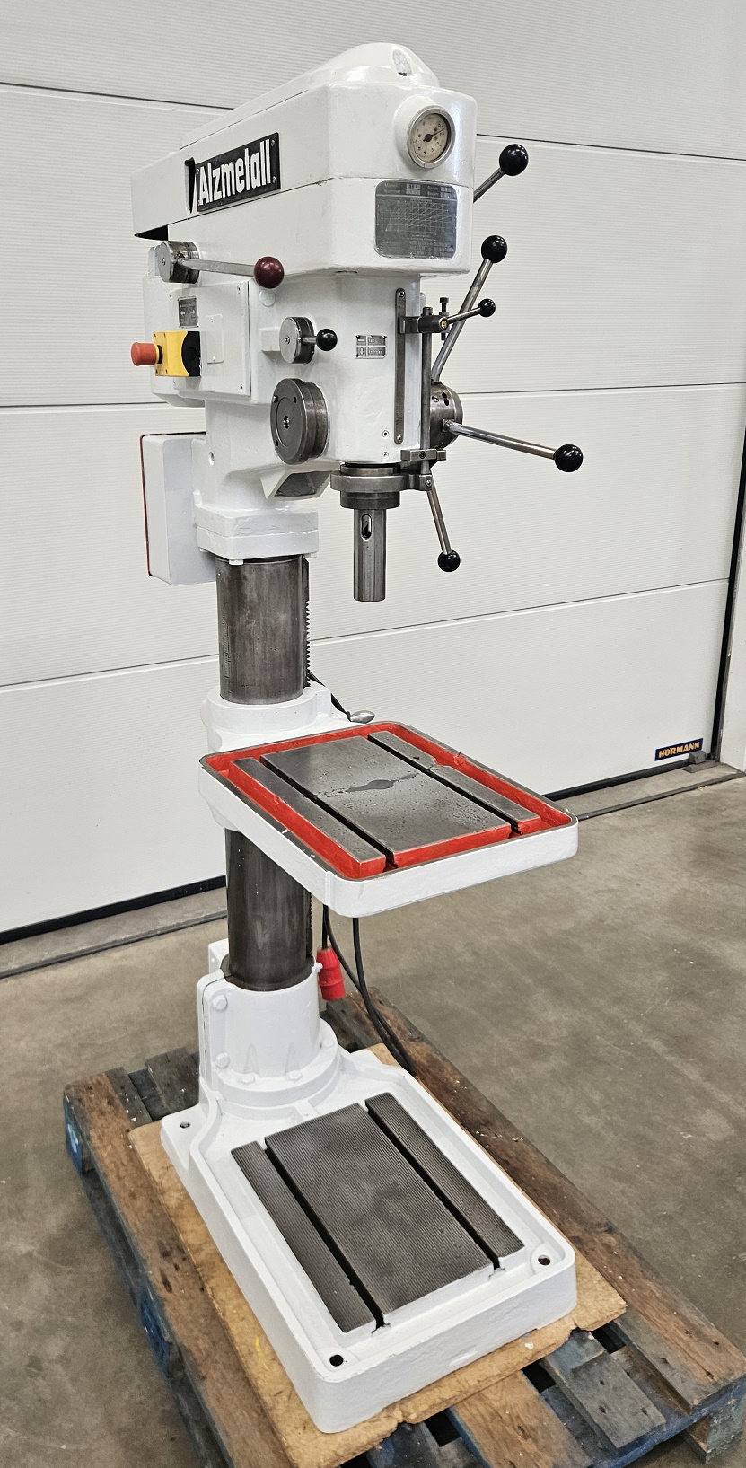 Perceuse à colonne Alzmetall AB 4 SV