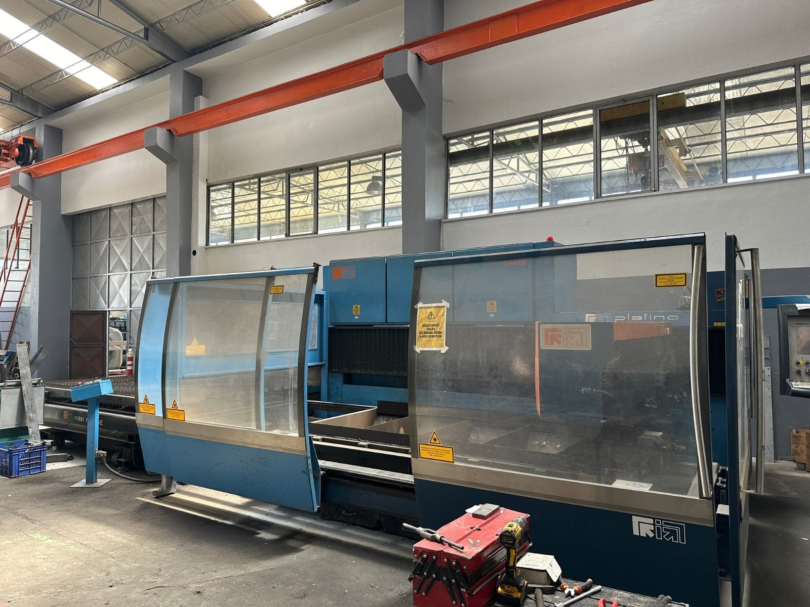 Machine de découpe laser Prima Power CP4000