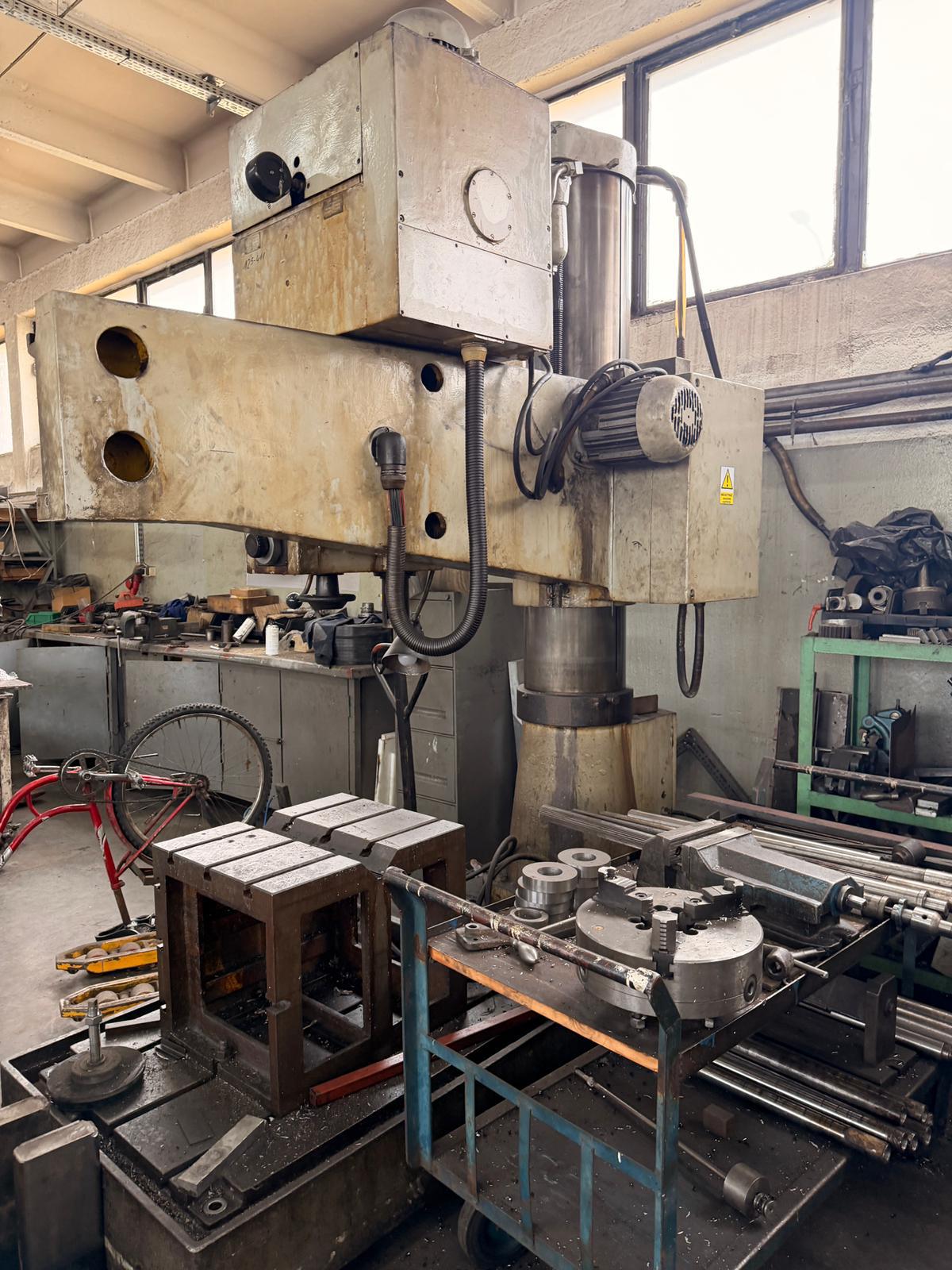 Perceuse radiale CEGIELSKI WRA 451 pour métal