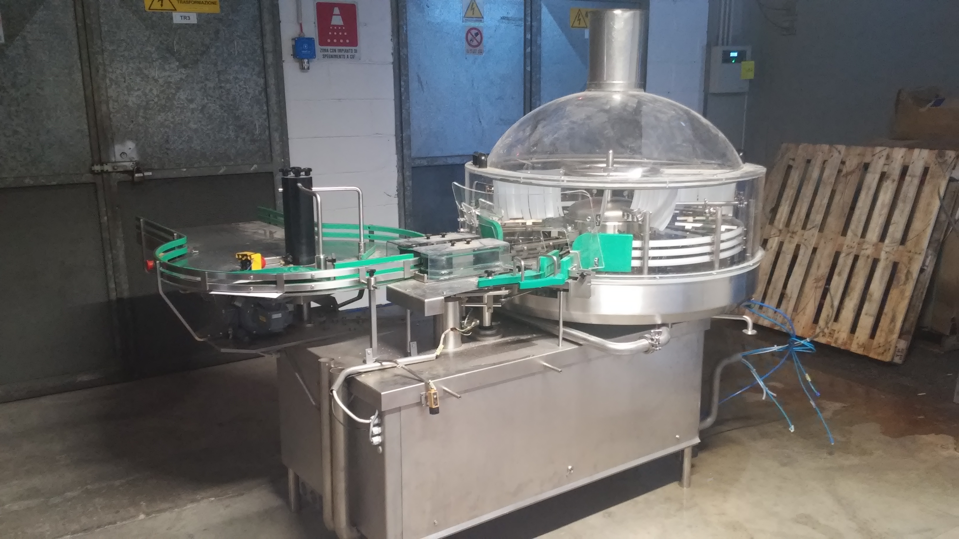 Machine pharmaceutique / chimique Boc Edwards (Calumatic) CRW