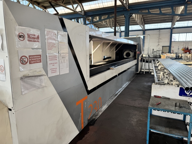 Machine de découpe laser Bodor T230