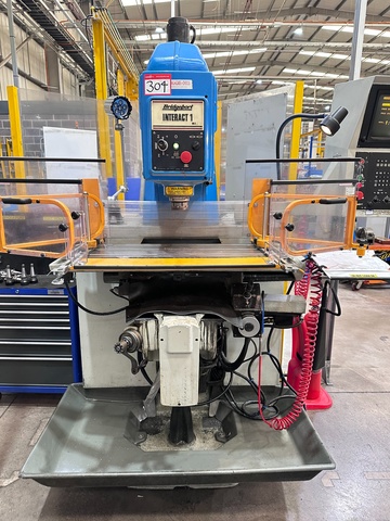 Fraiseuse CNC à banc fixe Bridgeport Interact 1